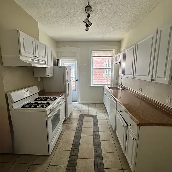 3890 Juniata St — Photo 10