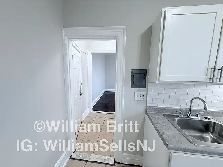 54 Linden Ave #402 — Photo 5