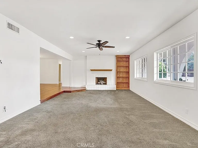 6099 Nutmeg Ln — Photo 10