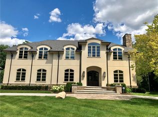 1044 Lakeside Rd, Birmingham, MI 48009