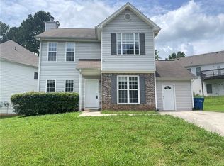 5465 Twin Lakes Dr, College Park, GA 30349
