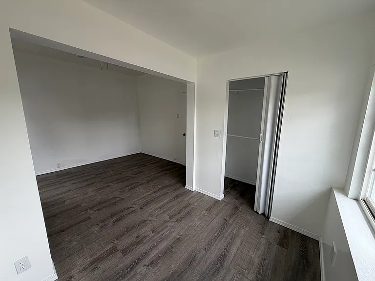 230 Branch St — Photo 12