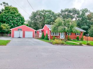 155 Windsor Park Dr, Coventry, RI 02816