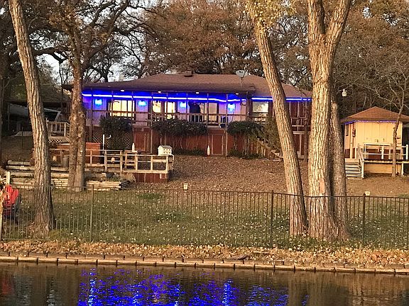 4th image of 1001 E Lake Dr