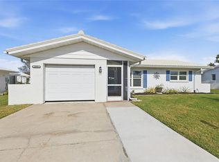 3905 Joyce Dr, Bradenton, FL 34208