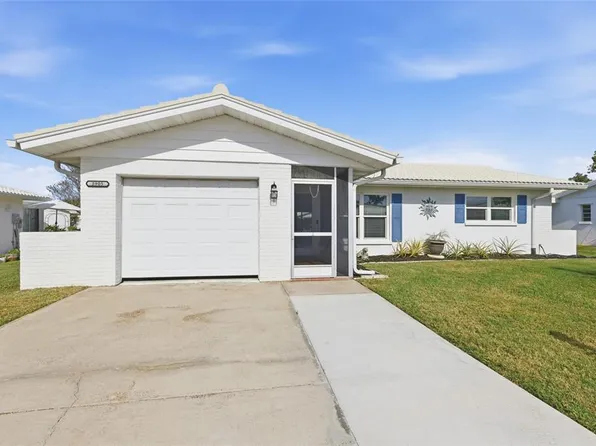 3905 Joyce Dr, Bradenton, FL 34208