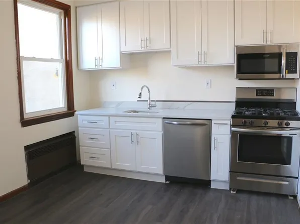 816 Bloomfield Street image 1 of 14