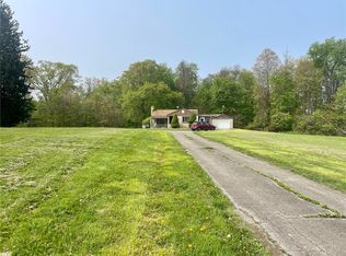 287 Westview Rd, New Castle, PA 16101