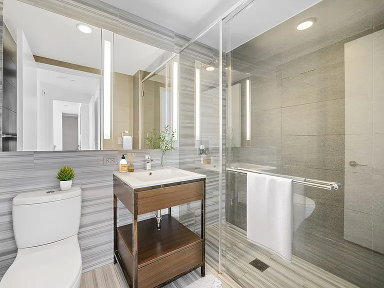 605 W 42nd St #54M — Photo 6