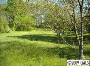 100 Meadowbrook Rd, Charlotte, NC 28211