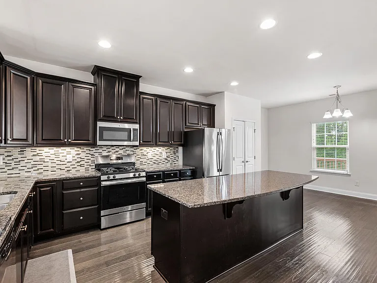 1101 Boxcar Way — Photo 4