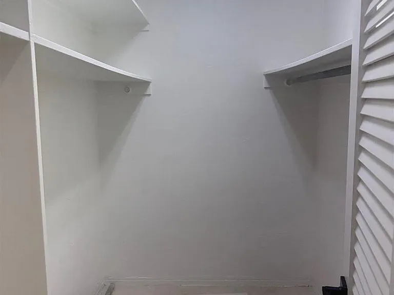 2725 Middle River Dr #11 — Photo 8