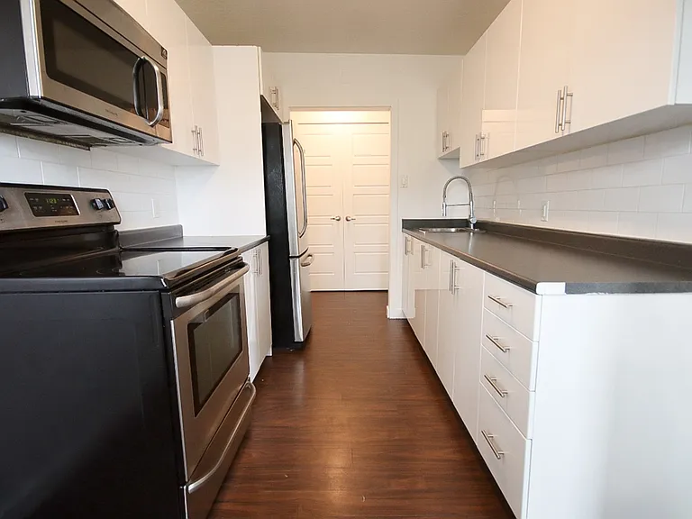 475 Lancaster St W #37 — Photo 16