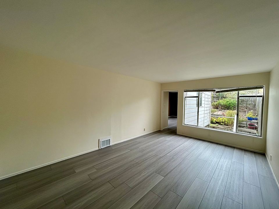 1st image of 1827 9th Ave #1