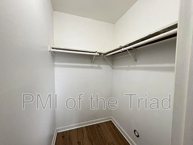 1600 Oak Croft Ct #D — Photo 20