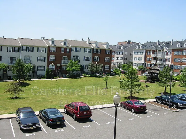 37 Howard Ct #3 — Photo 10