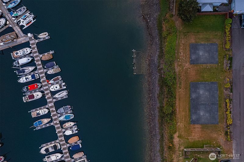 4th image of 7 Pintail Road
