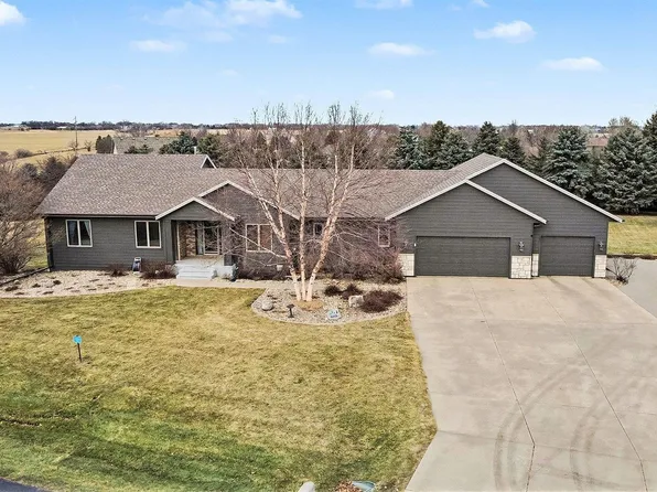 47862 Atterbury Ct, Harrisburg, SD 57032