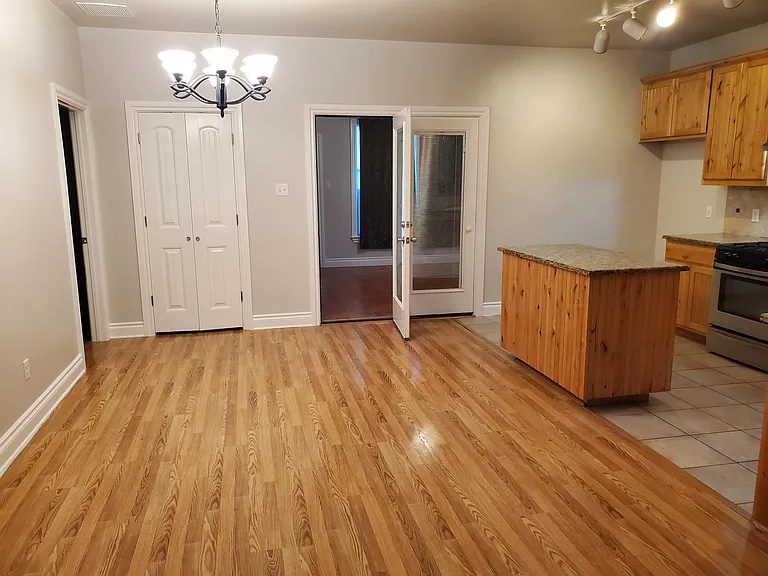 203 Pecan St #B — Photo 5