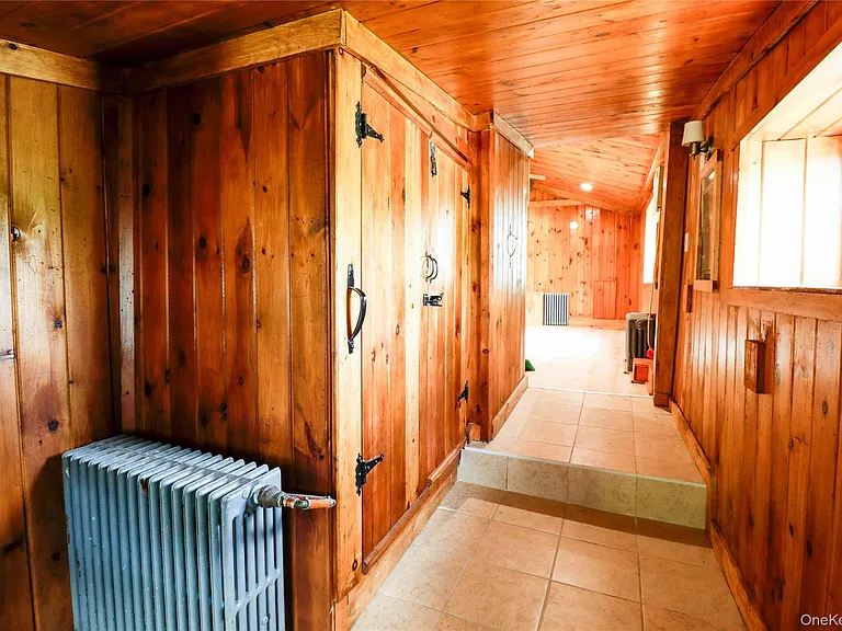 86 Carpenter Rd — Photo 5