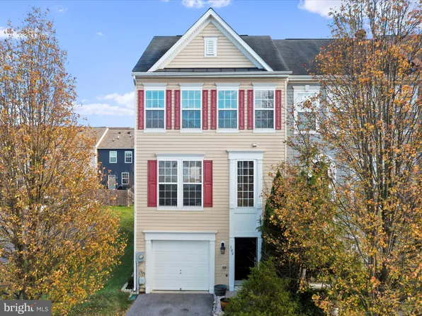 102 Magellan Dr, Martinsburg, WV 25404
