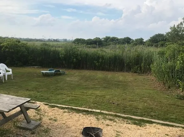 134 Sand Hill Cove Rd, Narragansett, RI 02882