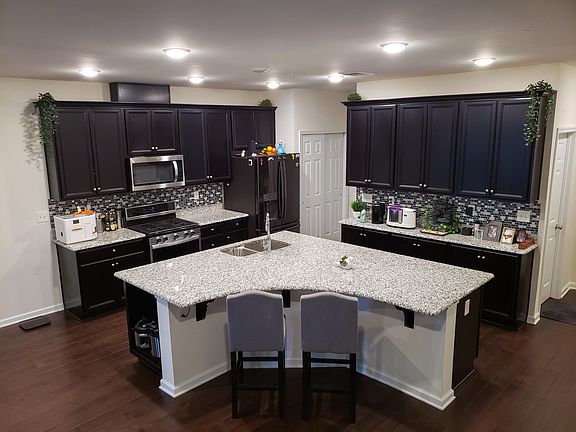 3rd image of 42 Mulligan Ct
