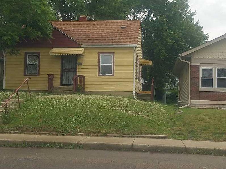 2nd image of 2029 N Harding St