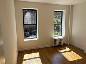256 E 89th St, New York, NY
