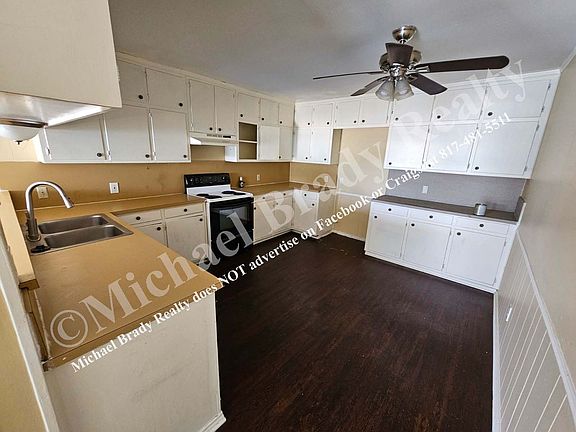2nd image of 3262 Matthews Dr APT D