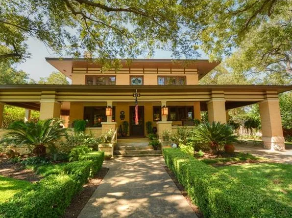 1242 S Austin Ave, Georgetown, TX 78626