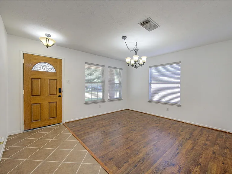 24626 Cornell Park Ln — Photo 3
