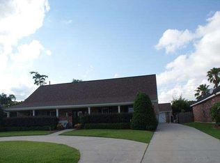 1817 Lake Superior Dr, Harvey, LA 70058