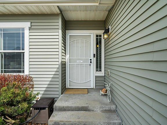 4th image of 12391 W Moorfield Ave