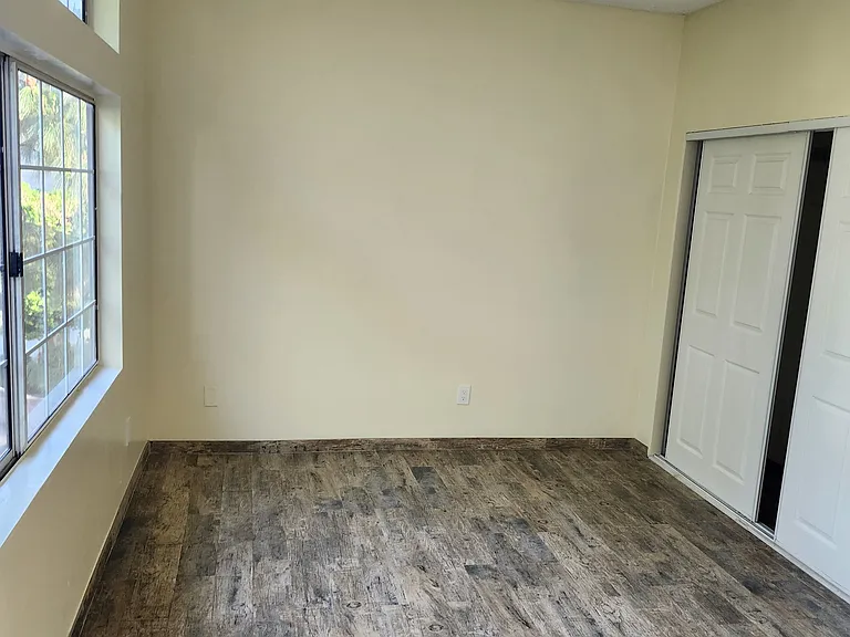 11150 Glenoaks Blvd #238 — Photo 6