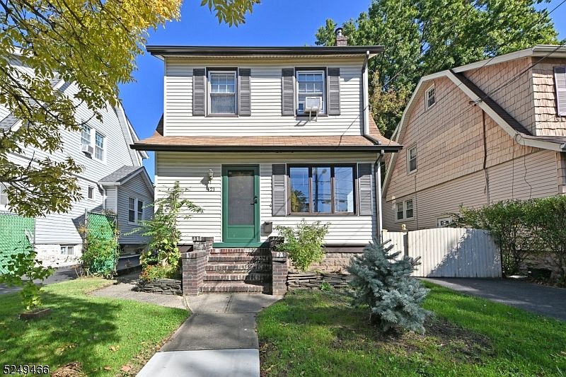 1st image of 421 Abington Ave