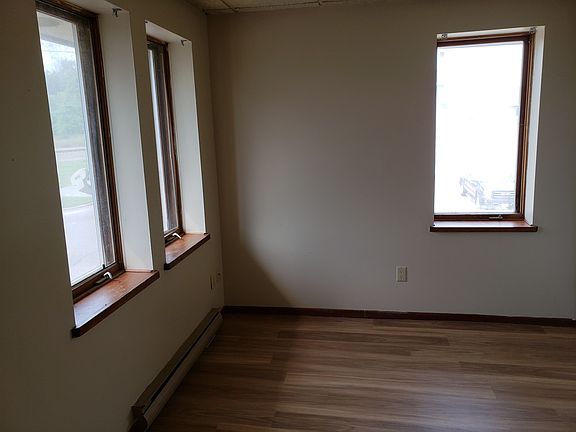 3rd image of 236 Thayer St APT 3