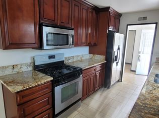 8906 Carlton Oaks Dr #1, Santee, CA 92071
