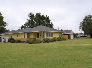 409 S Hoover St, Enid, OK 73703