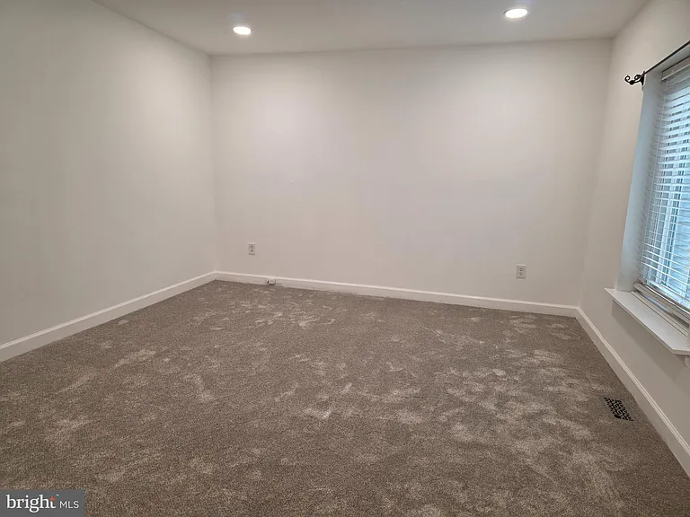251 Fir Tree Ct — Photo 18