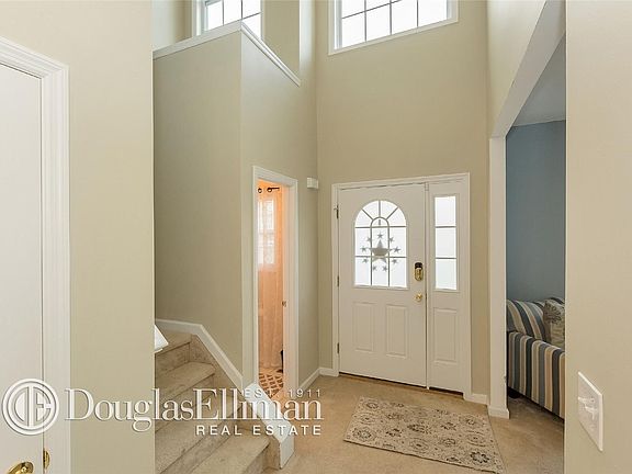 4th image of 22 Audobon St