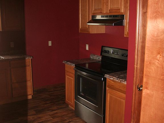 4th image of 614 N Chapman Ave