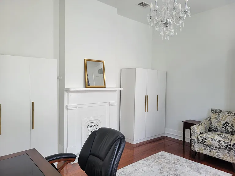 Upstairs dressing room and office with access to balcony