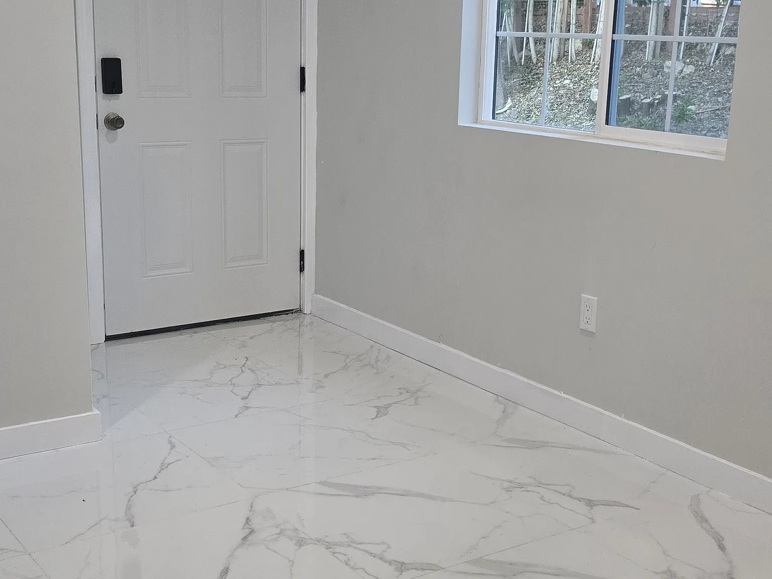 1 bed, 370 sqft, $1,800 — Photo 3