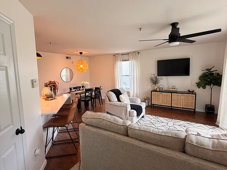 1609 Forest Springs Ln #B — Photo 10