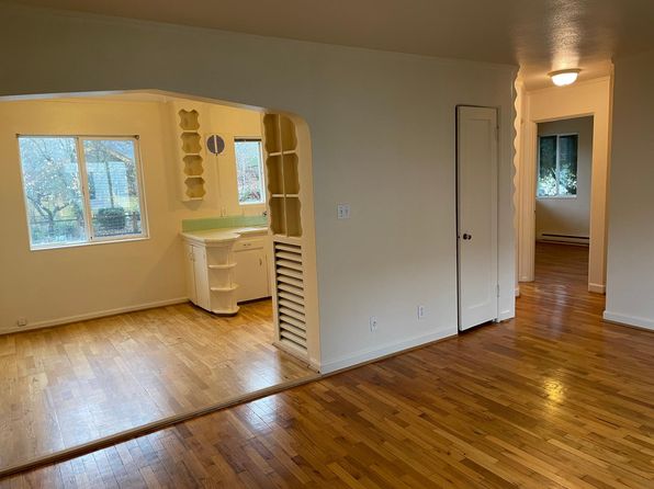 3684 SE Center St APT 6