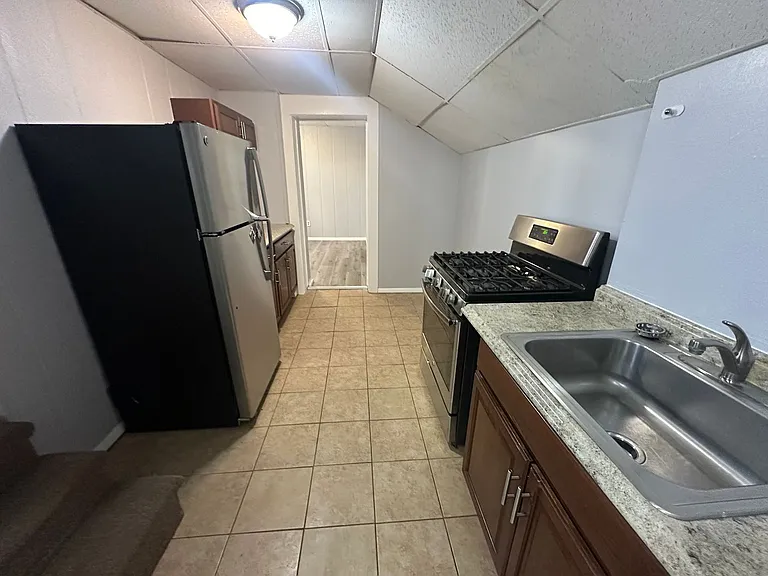 1110 N Clarkson St #7 — Photo 7