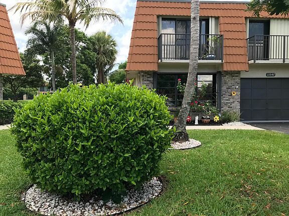 4th image of 11047 SW 15th Manor