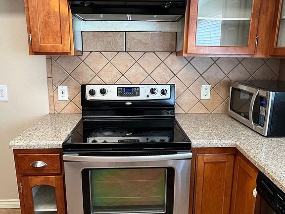 4th image of 1804 Linda Ln