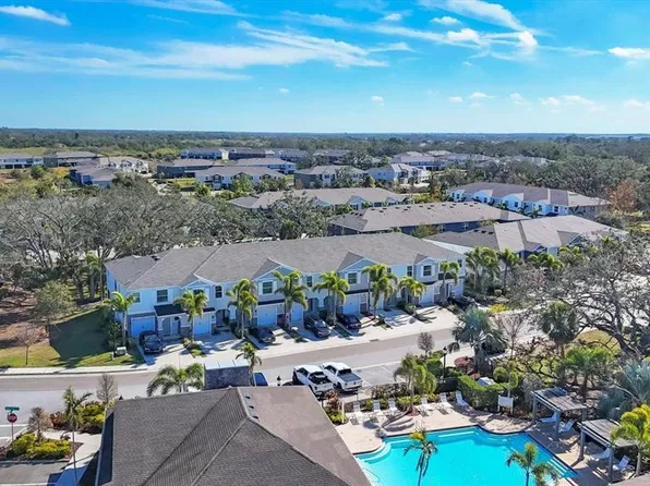 8634 Palmer Park Cir, Sarasota, FL 34238